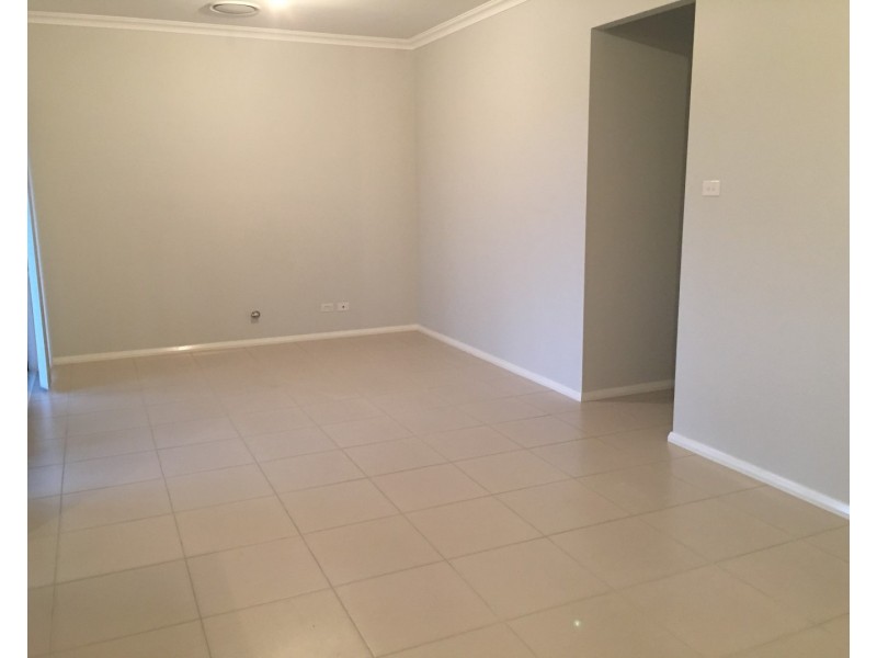 42 Empire Circuit, Penrith NSW 2750