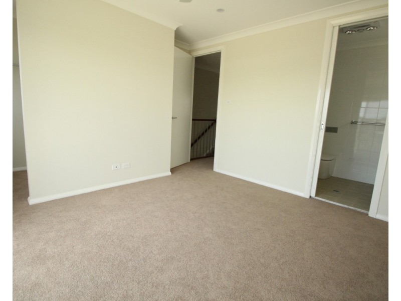 35 Saxon Lane, Rouse Hill NSW 2155