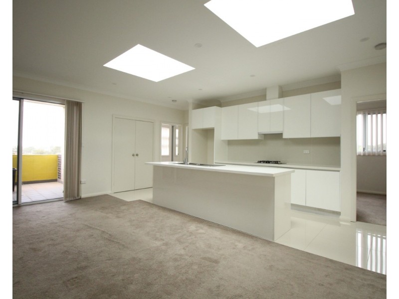 32/11-15 Peggy St, Mays Hill NSW 2145