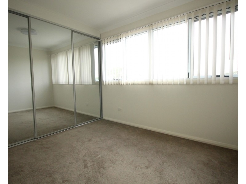 32/11-15 Peggy St, Mays Hill NSW 2145