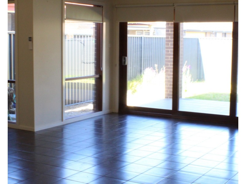25 Brunswick Circuit, Ropes Crossing NSW 2760