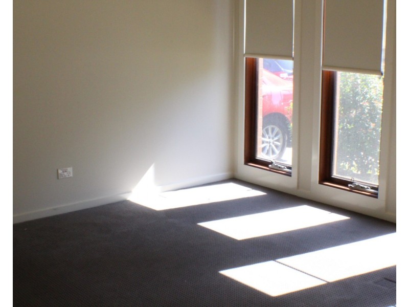 25 Brunswick Circuit, Ropes Crossing NSW 2760