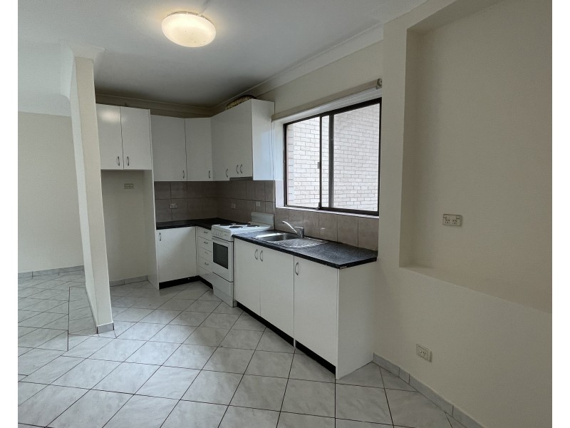 8/4-6 Fisher Street, Cabramatta NSW 2166