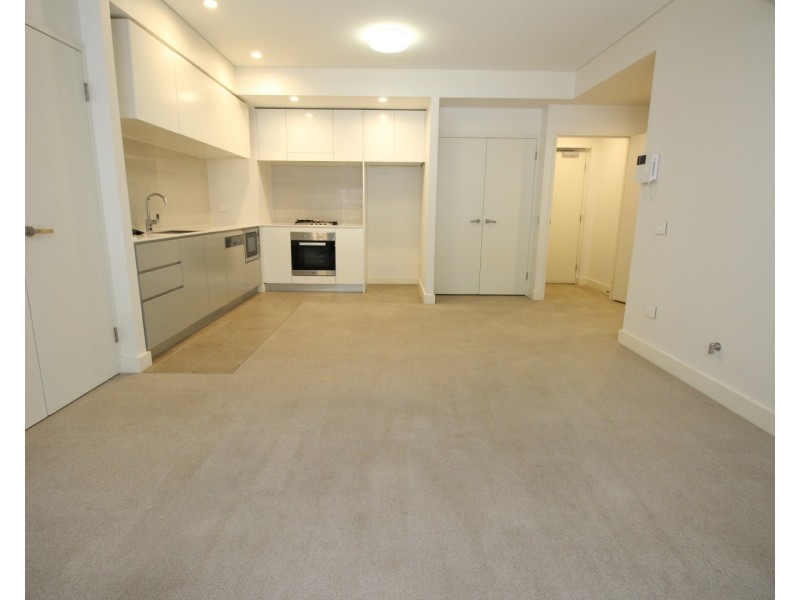 C207/10 Half St, Wentworth Point NSW 2127
