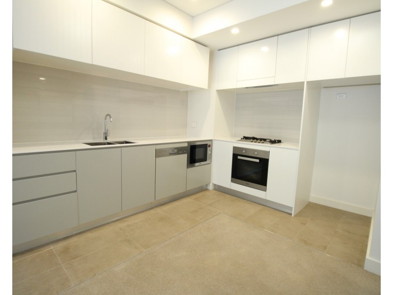 C207/10 Half St, Wentworth Point NSW 2127