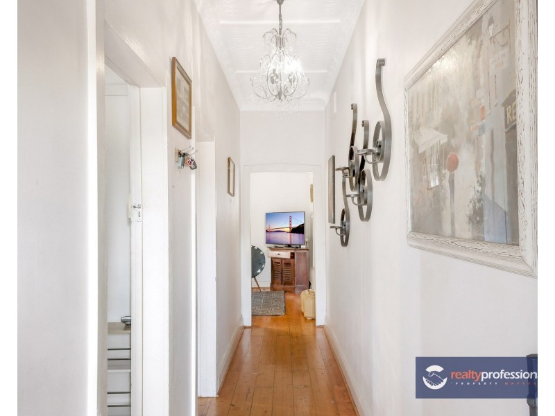 20 GLEN STREET, Marrickville NSW 2204