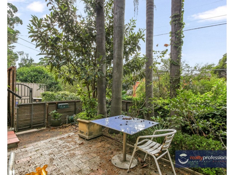 20 GLEN STREET, Marrickville NSW 2204