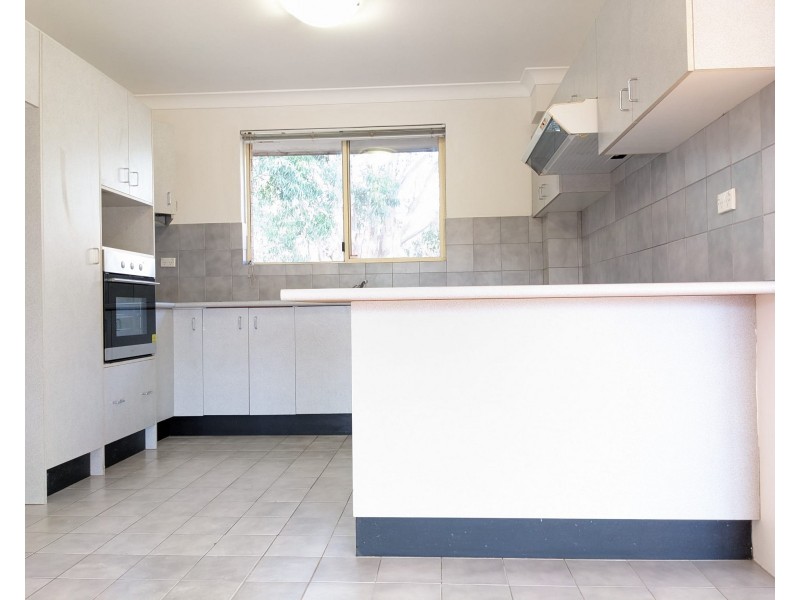 10/2-4 MANSFIELD AVENUE, Caringbah NSW 2229