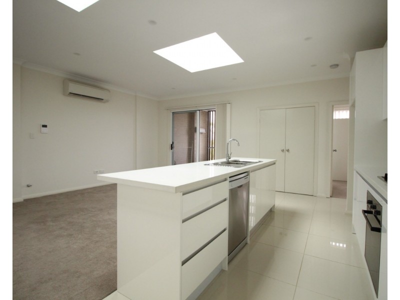 32/11-15 Peggy St, Mays Hill NSW 2145