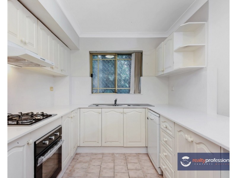 2/22-24 Bailey St, Westmead NSW 2145