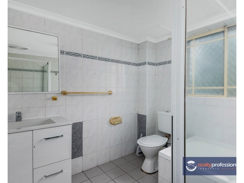 2/22-24 Bailey St, Westmead NSW 2145