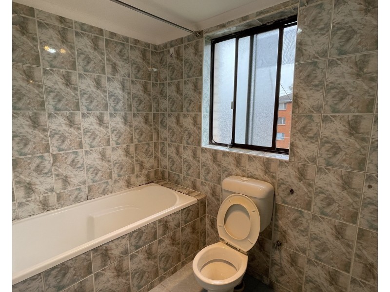 8/4-6 Fisher Street, Cabramatta NSW 2166