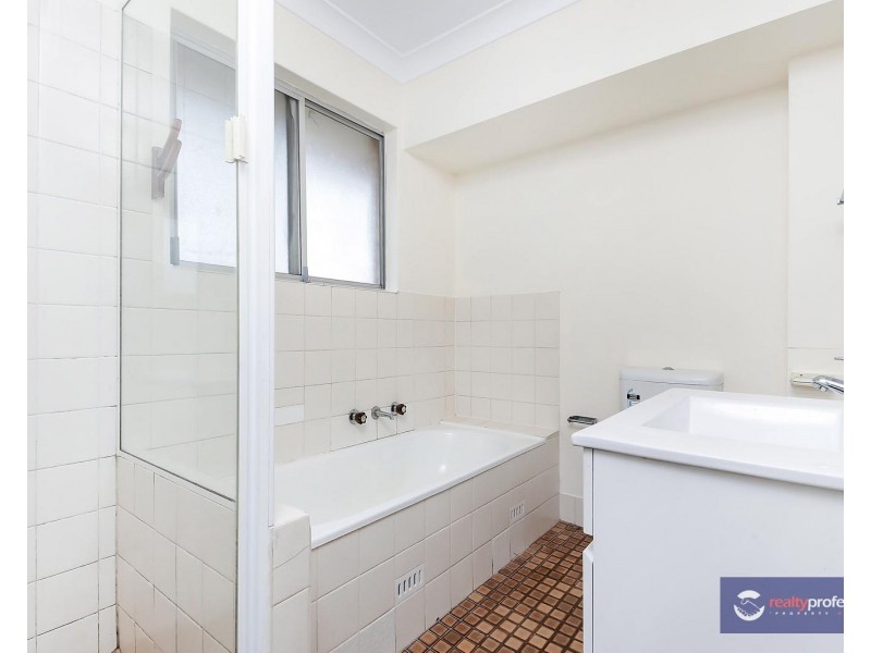 18/36 Sir Joseph Banks St, Bankstown NSW 2200