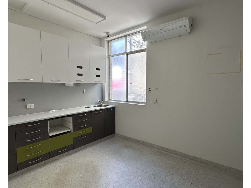 16/18 ROWE STREET, Eastwood NSW 2122