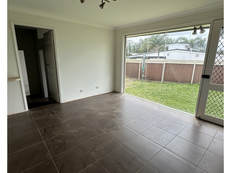 41 Stoke Crescent, South Penrith NSW 2750