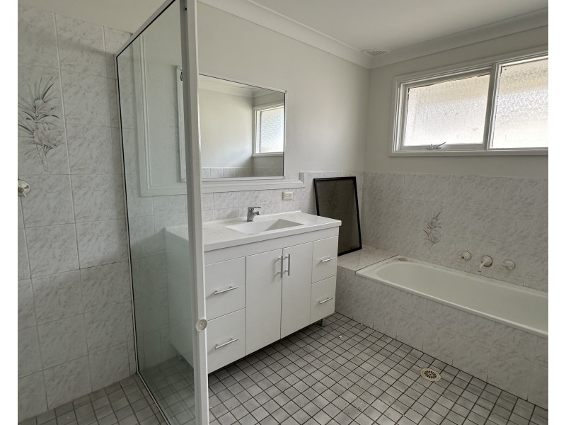 41 Stoke Crescent, South Penrith NSW 2750