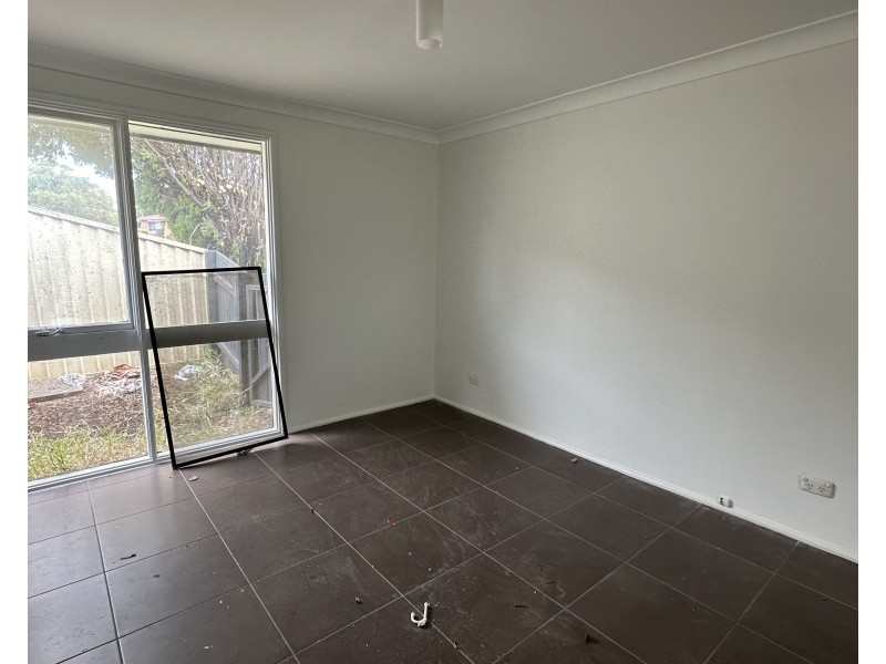 41 Stoke Crescent, South Penrith NSW 2750