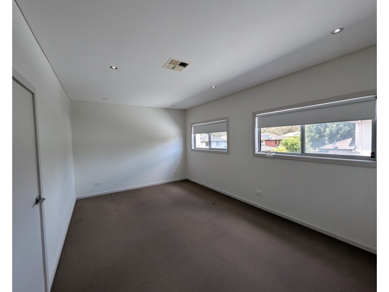 194 Driftway Drive, Pemulwuy NSW 2145