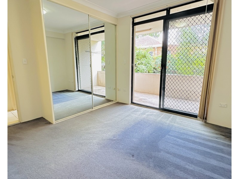 2/166 Bridge Road, Westmead NSW 2145