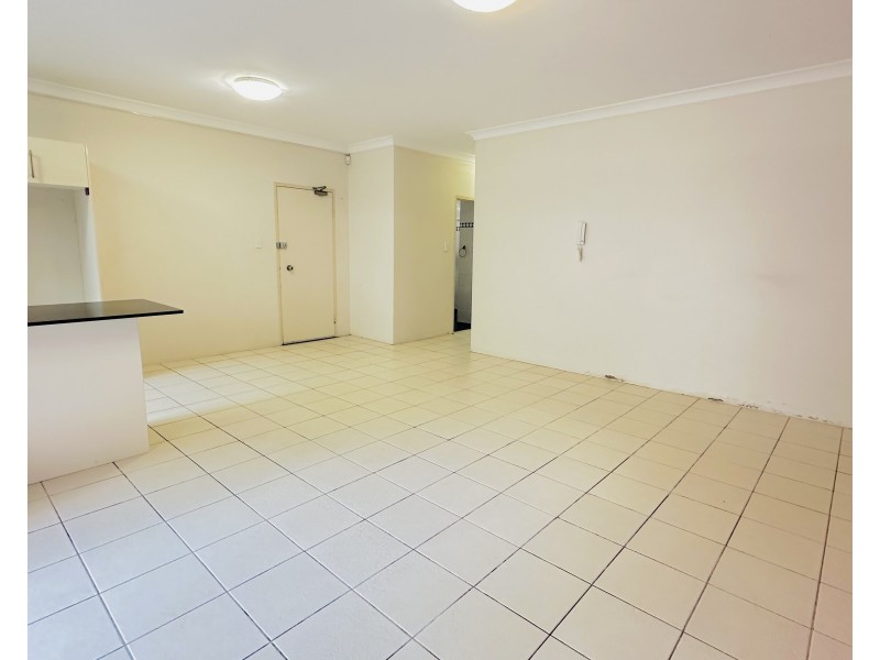 2/166 Bridge Road, Westmead NSW 2145