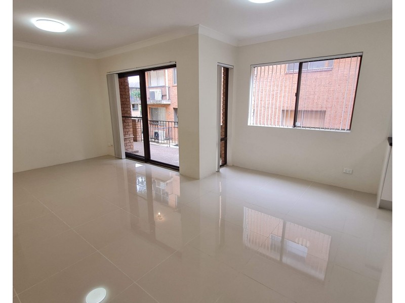 4/10 EARLY STREET, Parramatta NSW 2150