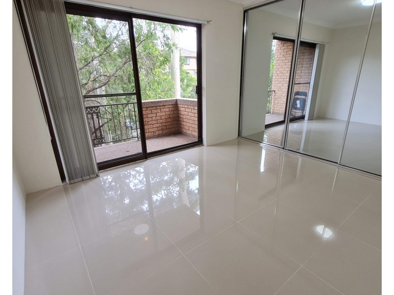 4/10 EARLY STREET, Parramatta NSW 2150