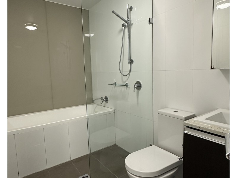 a303/40 Shoreline Drive, Rhodes NSW 2138