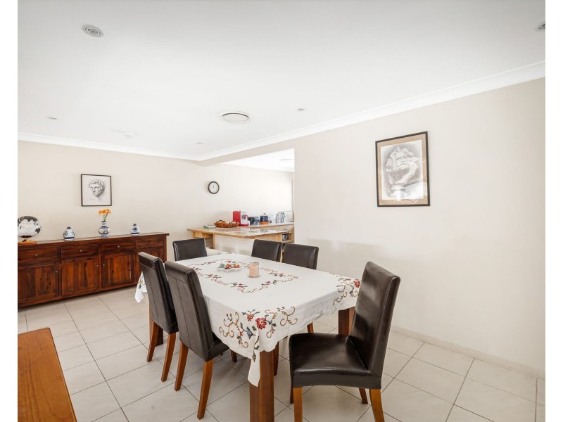 2 Jamieson Ave, Baulkham Hills NSW 2153