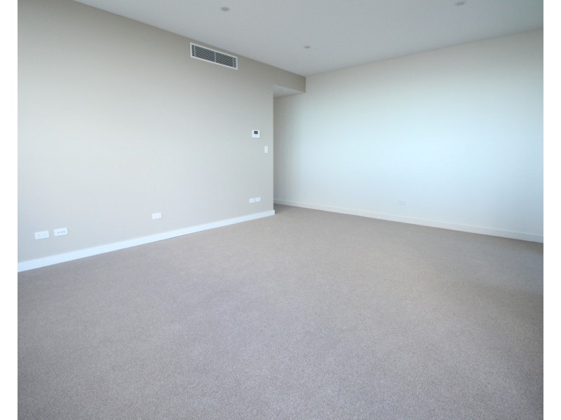 2401/1 Boys Ave, Blacktown NSW 2148