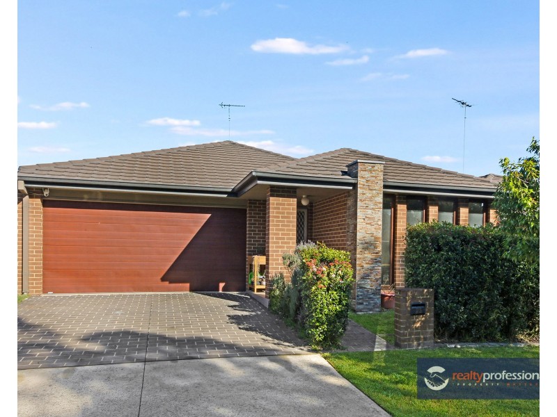 25 Brunswick Circuit, Ropes Crossing NSW 2760