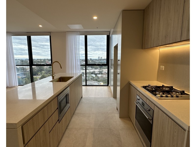 1113/2 MANDALA PARADE, Castle Hill NSW 2154