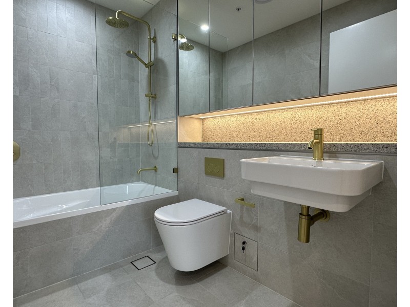 1113/2 MANDALA PARADE, Castle Hill NSW 2154