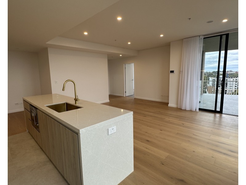 1113/2 MANDALA PARADE, Castle Hill NSW 2154