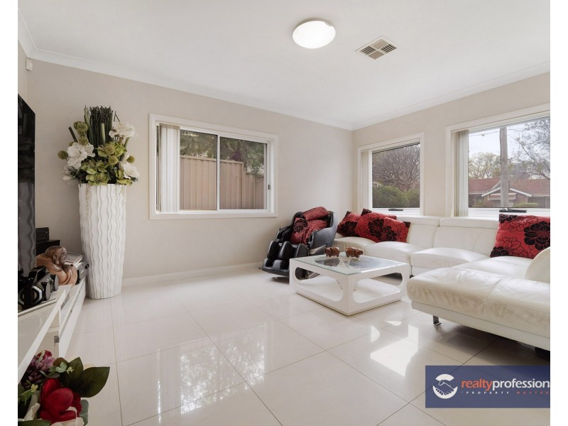 4 STEELE STREET, Mays Hill NSW 2145