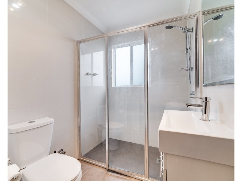 4 STEELE STREET, Mays Hill NSW 2145