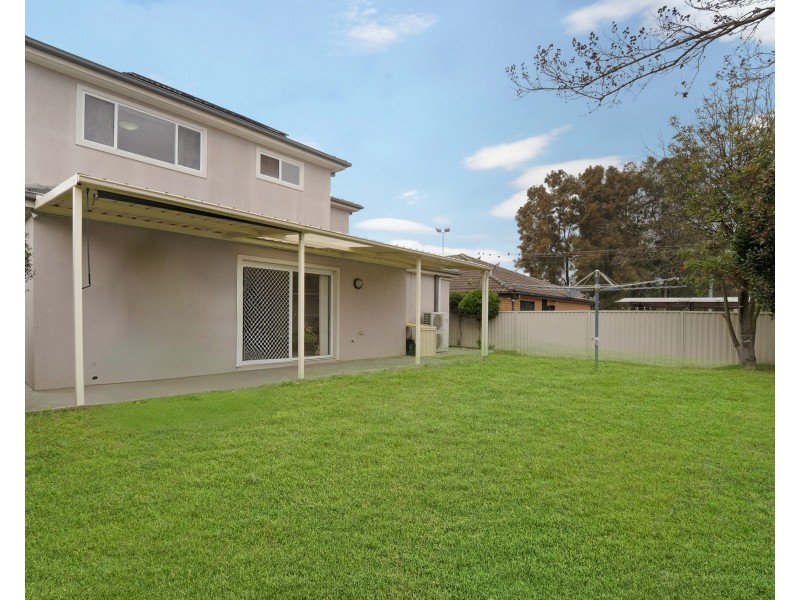 4 STEELE STREET, Mays Hill NSW 2145