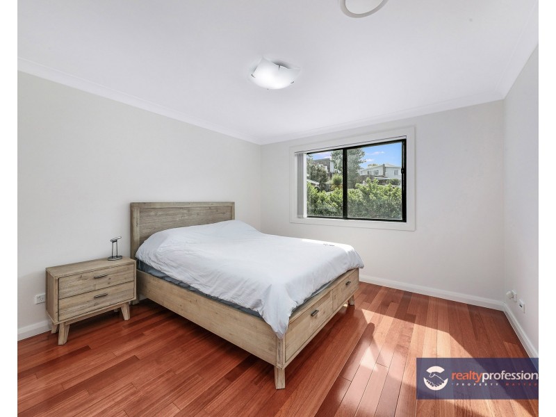 21 MANNING PARADE, Dundas Valley NSW 2117