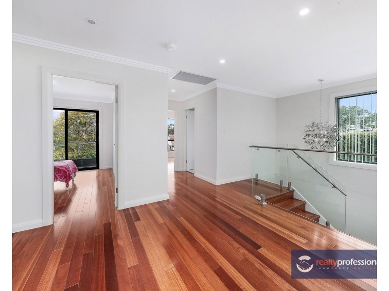 21 MANNING PARADE, Dundas Valley NSW 2117
