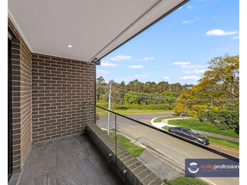 21 MANNING PARADE, Dundas Valley NSW 2117
