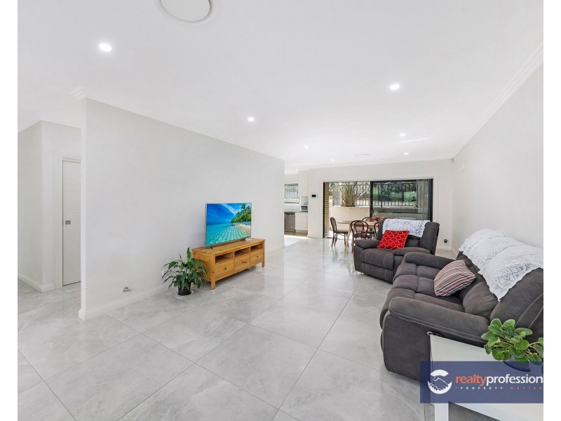 21 MANNING PARADE, Dundas Valley NSW 2117
