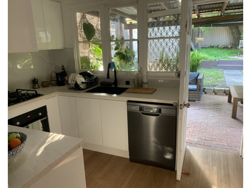 Room 1/20 GLEN STREET, Marrickville NSW 2204