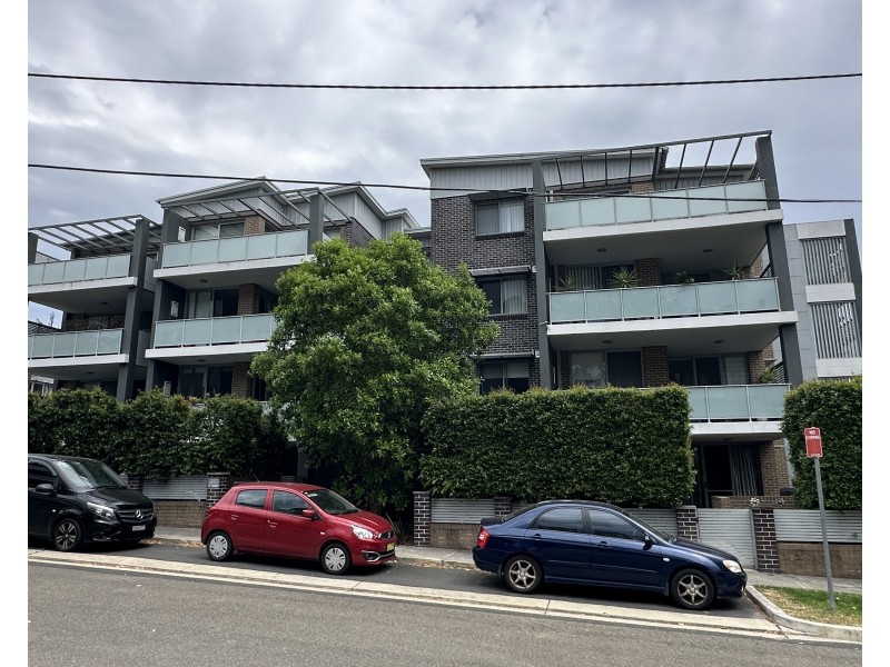 17/8 ST ANDREWS STREET, Dundas NSW 2117