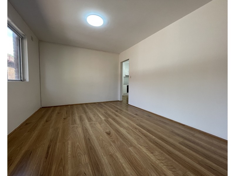 2/16 Bayley Street, Marrickville NSW 2204