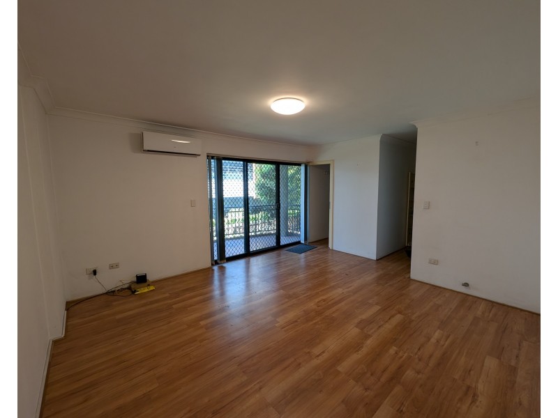 8/48-52 Neil Street, Merrylands NSW 2160