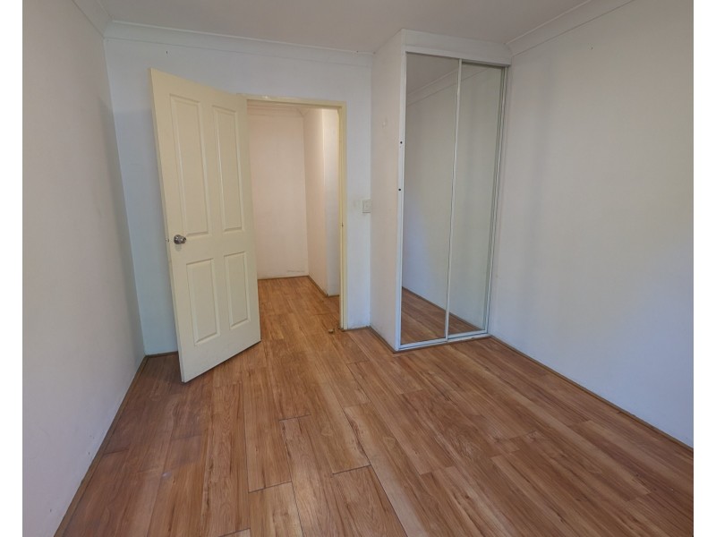 8/48-52 Neil Street, Merrylands NSW 2160