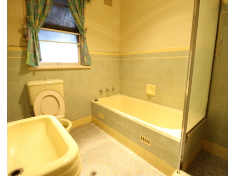 7 Moss Street, Northmead NSW 2152