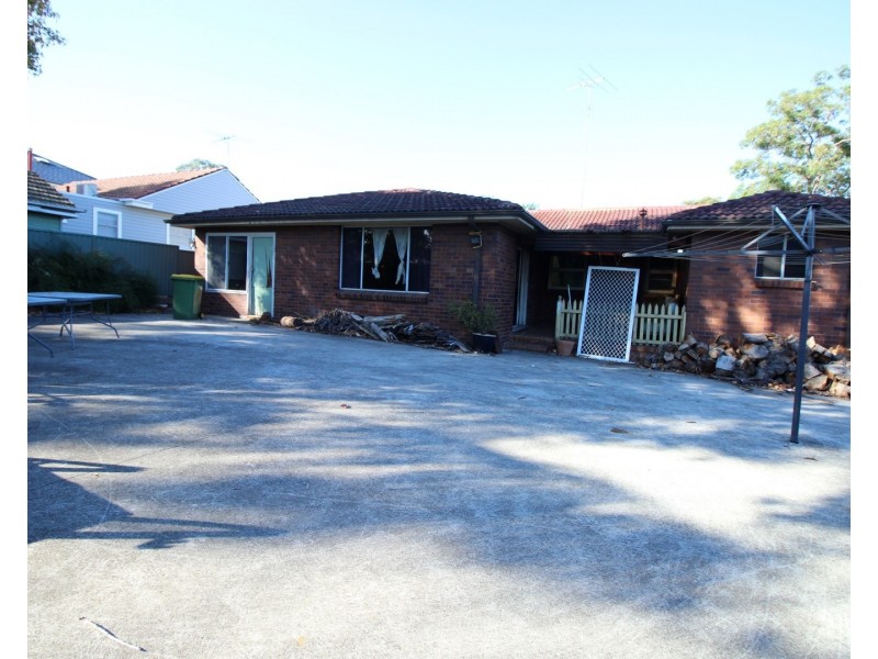 7 Moss Street, Northmead NSW 2152