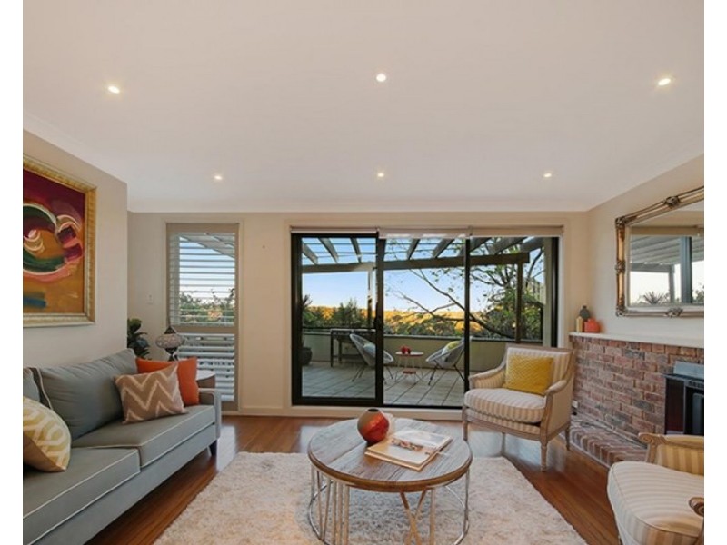 2 RICHMOND AVENUE, St Ives NSW 2075