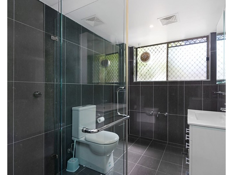 18 HELEN STREET, Westmead NSW 2145