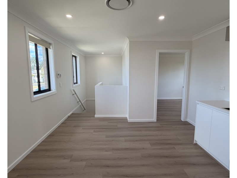 31 BRITTLEWOOD ROAD, Leppington NSW 2179